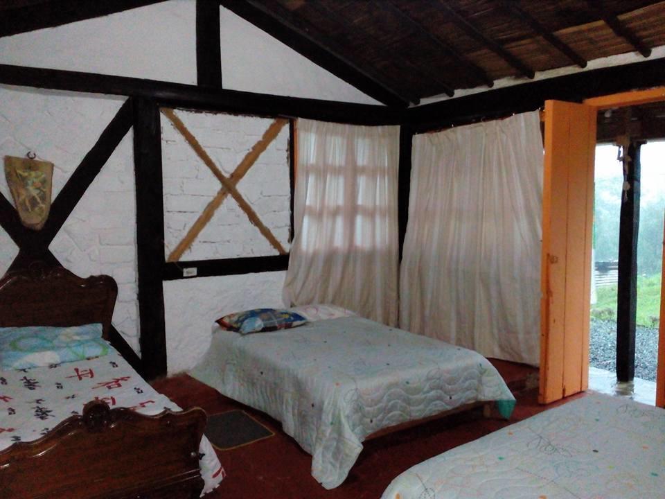 Tarragona Hostal サンタ・ロサ・デ・カバル エクステリア 写真