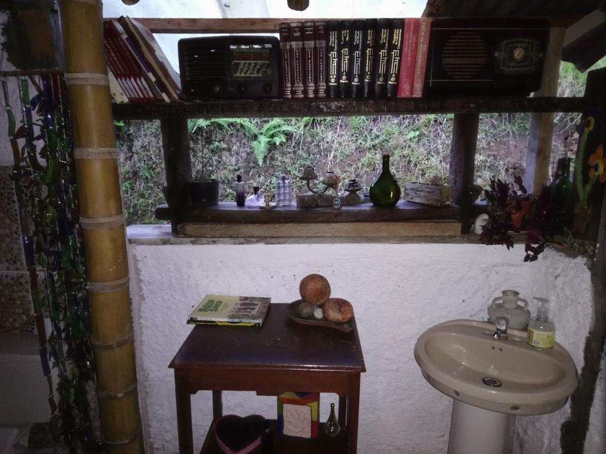 Tarragona Hostal サンタ・ロサ・デ・カバル エクステリア 写真
