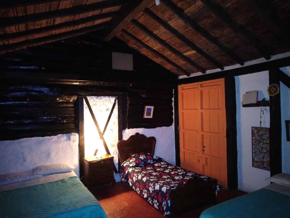Tarragona Hostal サンタ・ロサ・デ・カバル エクステリア 写真